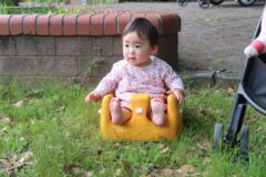 公　園